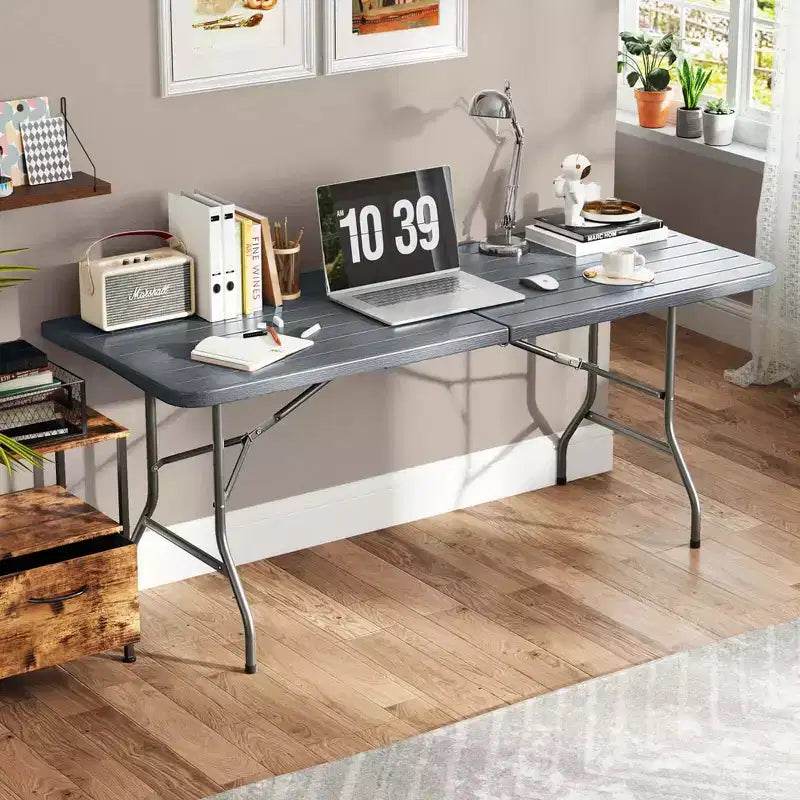 Tavolo Pieghevole Portatile da 183 cm con Piano in HDPE Effetto Legno Meccanismo di Blocco di Sicurezza Grigio/Marrone