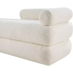 Meridian Furniture, Panca Kennedy in tessuto effetto montone Teddy