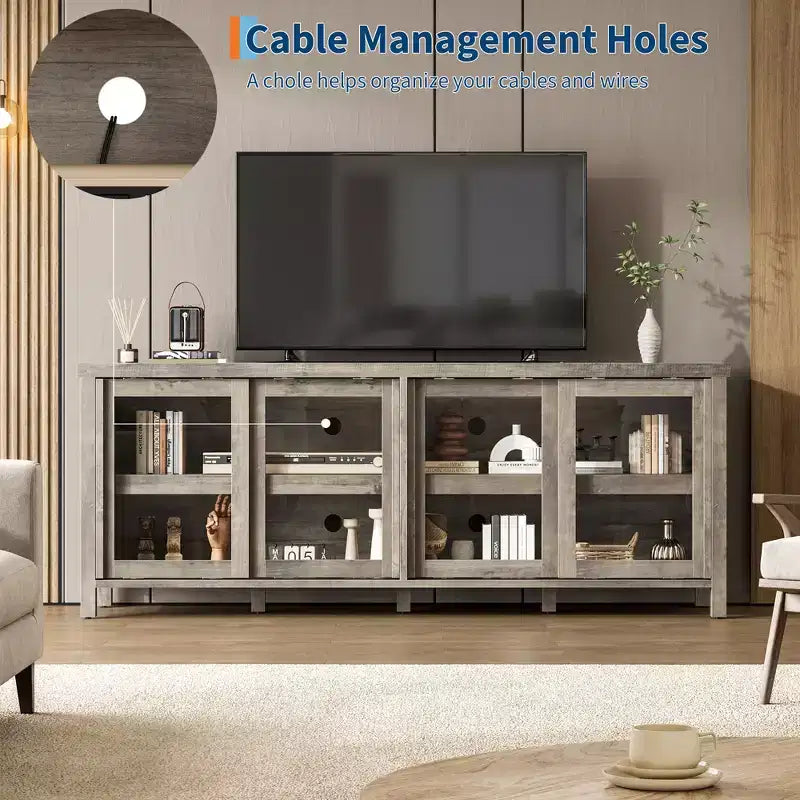 Mobile porta TV Garvee per 65 pollici, mobile TV con armadietto e 4 ante scorrevoli in vetro, tavolo console per soggiorno camera da letto