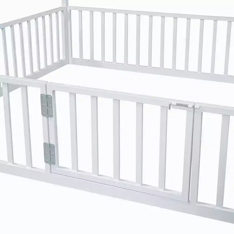 Luxystar Letto a Capanna in Metallo con Recinzione e Porta per la Cameretta dei Bambini, Bianco